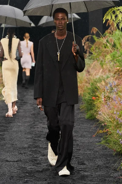 Look 22